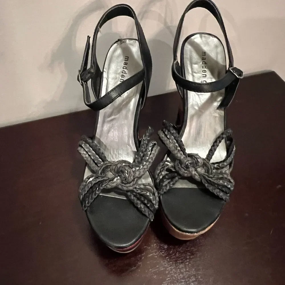 Madden Girl Multicolored Boho Wedges Sz 8.5